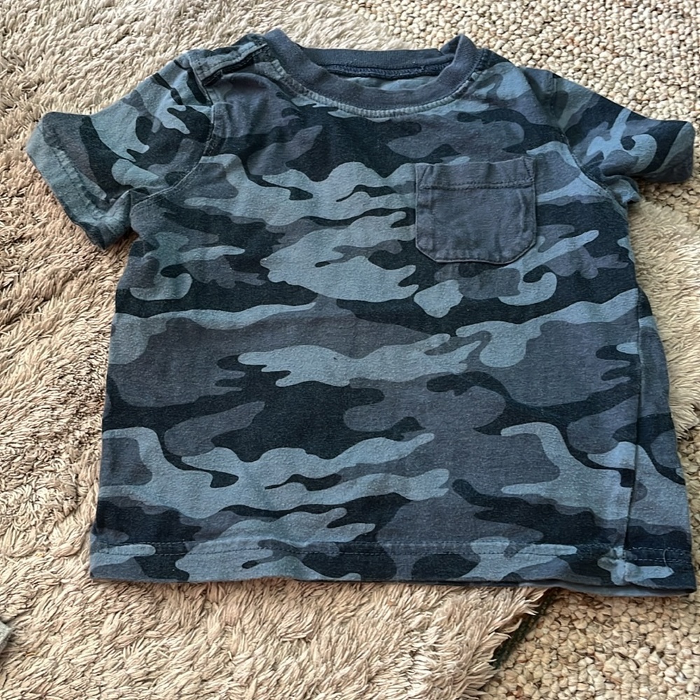 5 pc bundle- 24mo/2t clothes!! - Picture 6 of 11